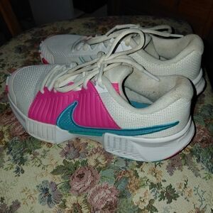 Nike Women's Zoom Challenge Pickleball Shoes